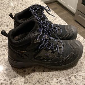 Keen hiking boots
